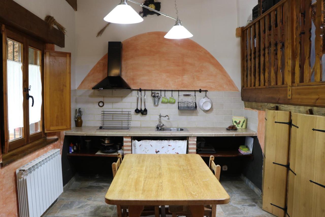 Apartamentos Rurales Casa Lafuente Luquiano Екстериор снимка